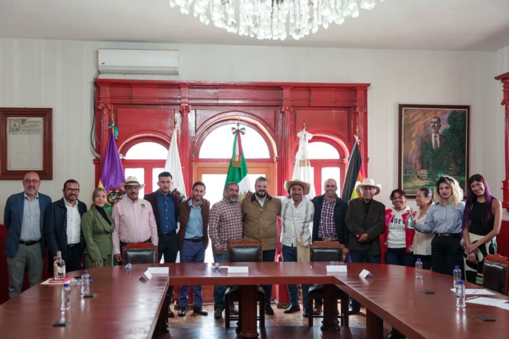 Raúl Zepeda refrenda atención y respaldo institucional a mezcaleros de Michoacán