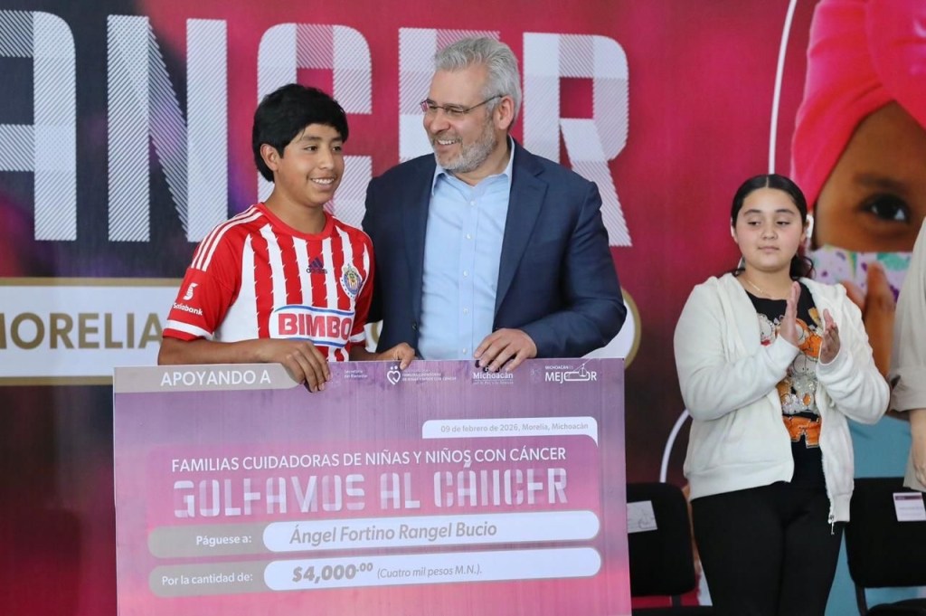 Entrega Bedolla apoyos a 382 familias de niñas y niños con cáncer; garantiza continuidad a tratamientos