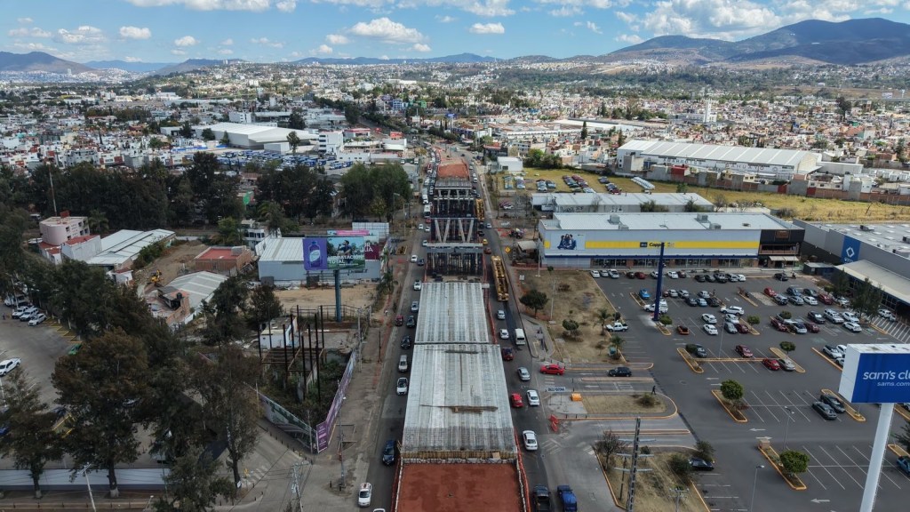 ¡Adiós al tiempo de espera! El paso superior de Policía y Tránsito entra en su recta&nbsp;final