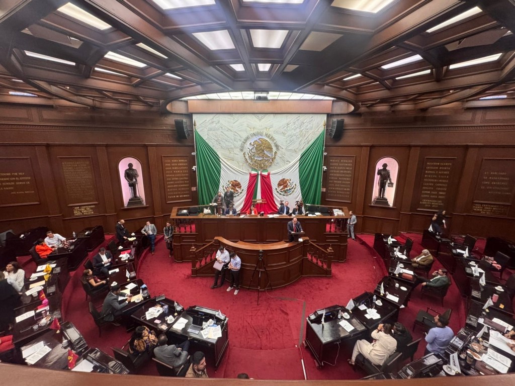 Por Ley, la Lengua de Señas Mexicana se deberá instruir en todos los niveles educativos en Michoacán