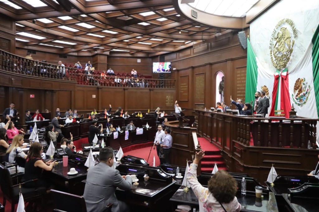 Exhorta 76 Legislatura a la rectora de la UMSNH para que presente reglamento de elecciones que se mandató con reforma