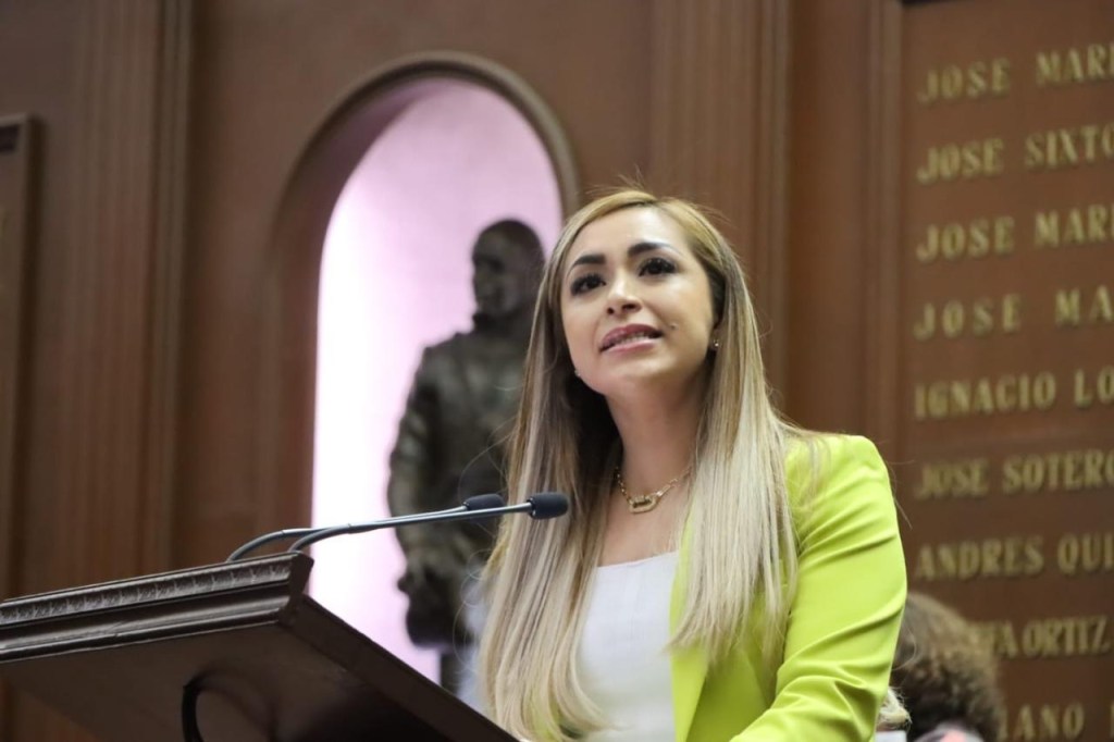 Propone Grecia Aguilar Mercado reforma para reconocer e incluir a personas de talla baja en la Constitución de Michoacán
