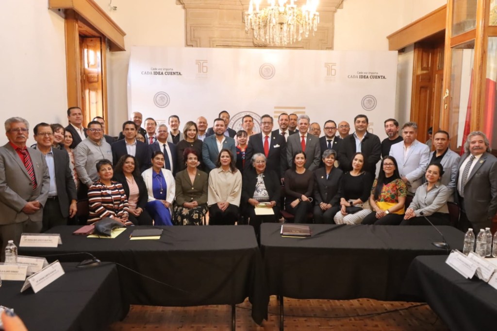 Diputados de la JUCOPO se reúnen con integrantes del Foro de Colegio de Profesionistas de Michoacán