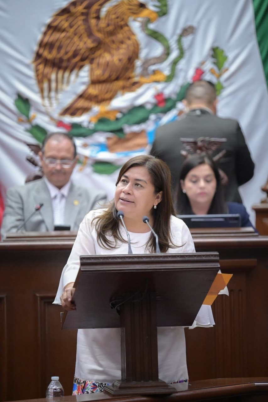 Presenta Belinda Iturbide iniciativa para atender dependencia a medicamentos para dormir
