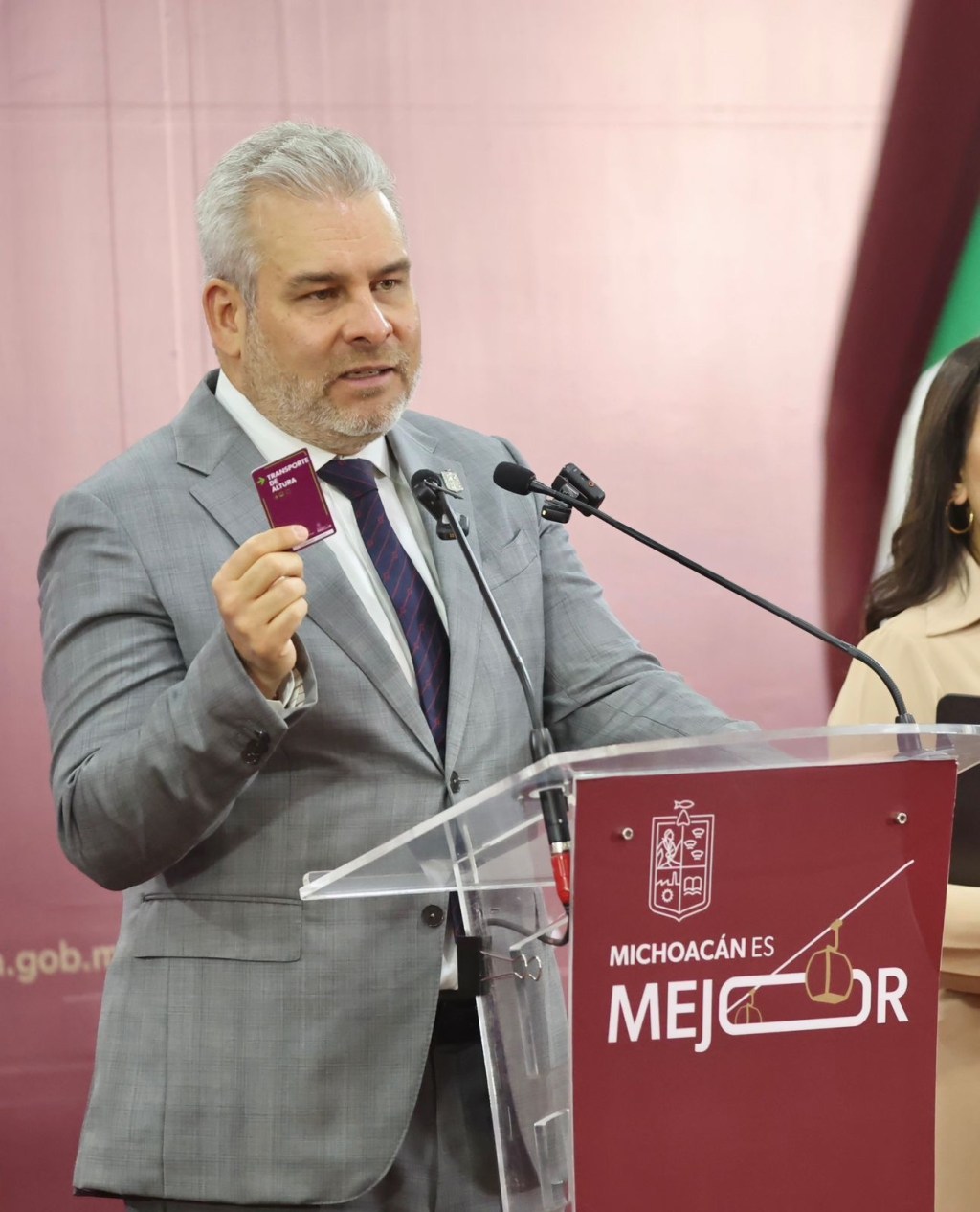 Tarjeta de teleféricos será compatible con cablebús de CDMX:&nbsp;Bedolla