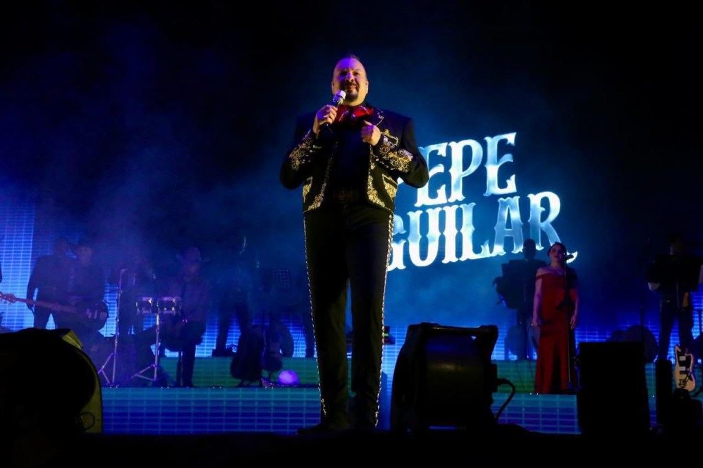 Morelia se viste de patria: miles de voces acompañan a Pepe Aguilar en una noche histórica