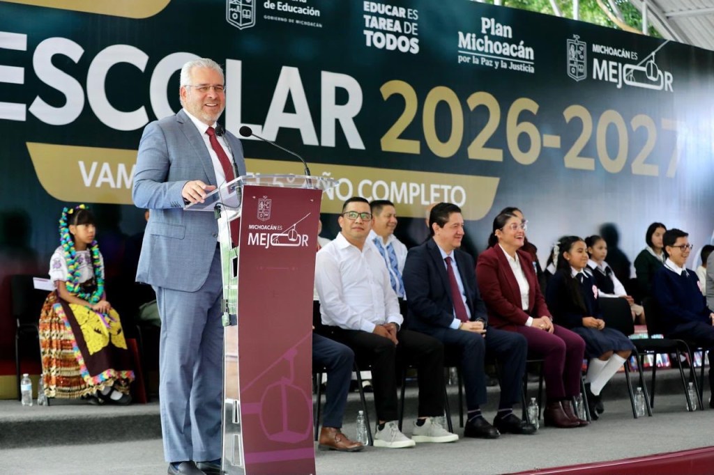 Bedolla transforma la educación en Michoacán; destaca inversión récord de 6 mmdp y certeza laboral para el&nbsp;magisterio